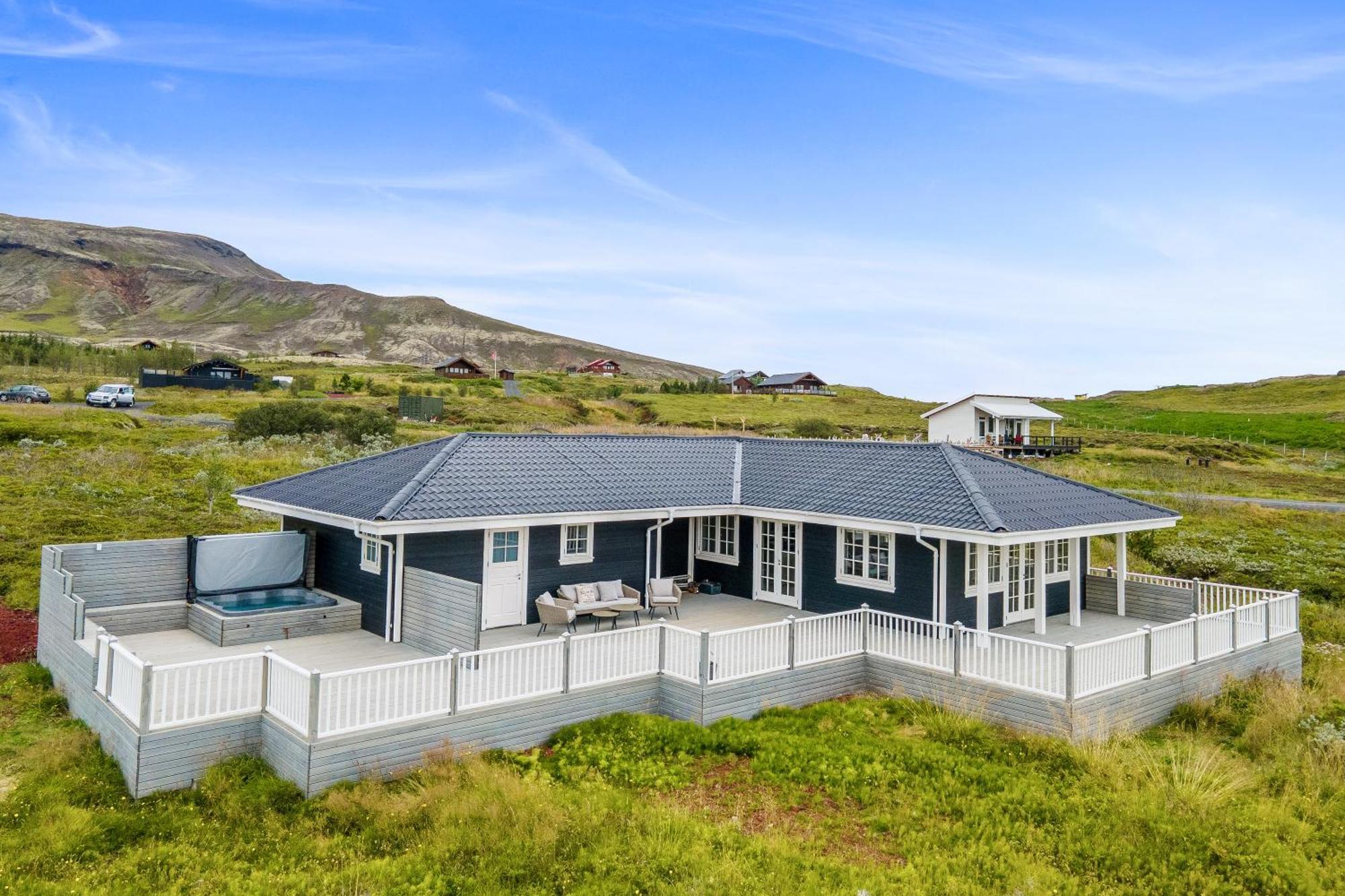 Venture Vacations-Golden Circle Hot Tub Cabin Selfoss Exterior foto