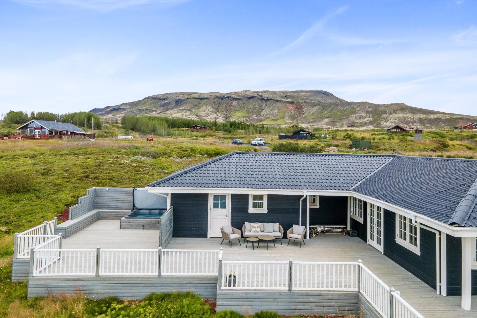 Venture Vacations-Golden Circle Hot Tub Cabin Selfoss Exterior foto