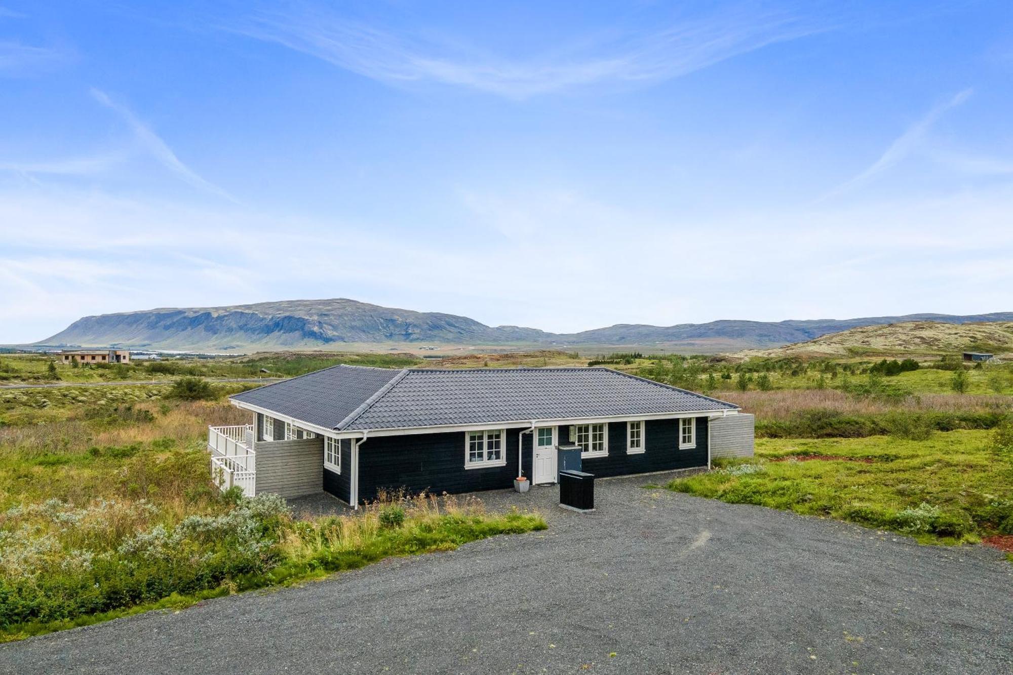 Venture Vacations-Golden Circle Hot Tub Cabin Selfoss Exterior foto