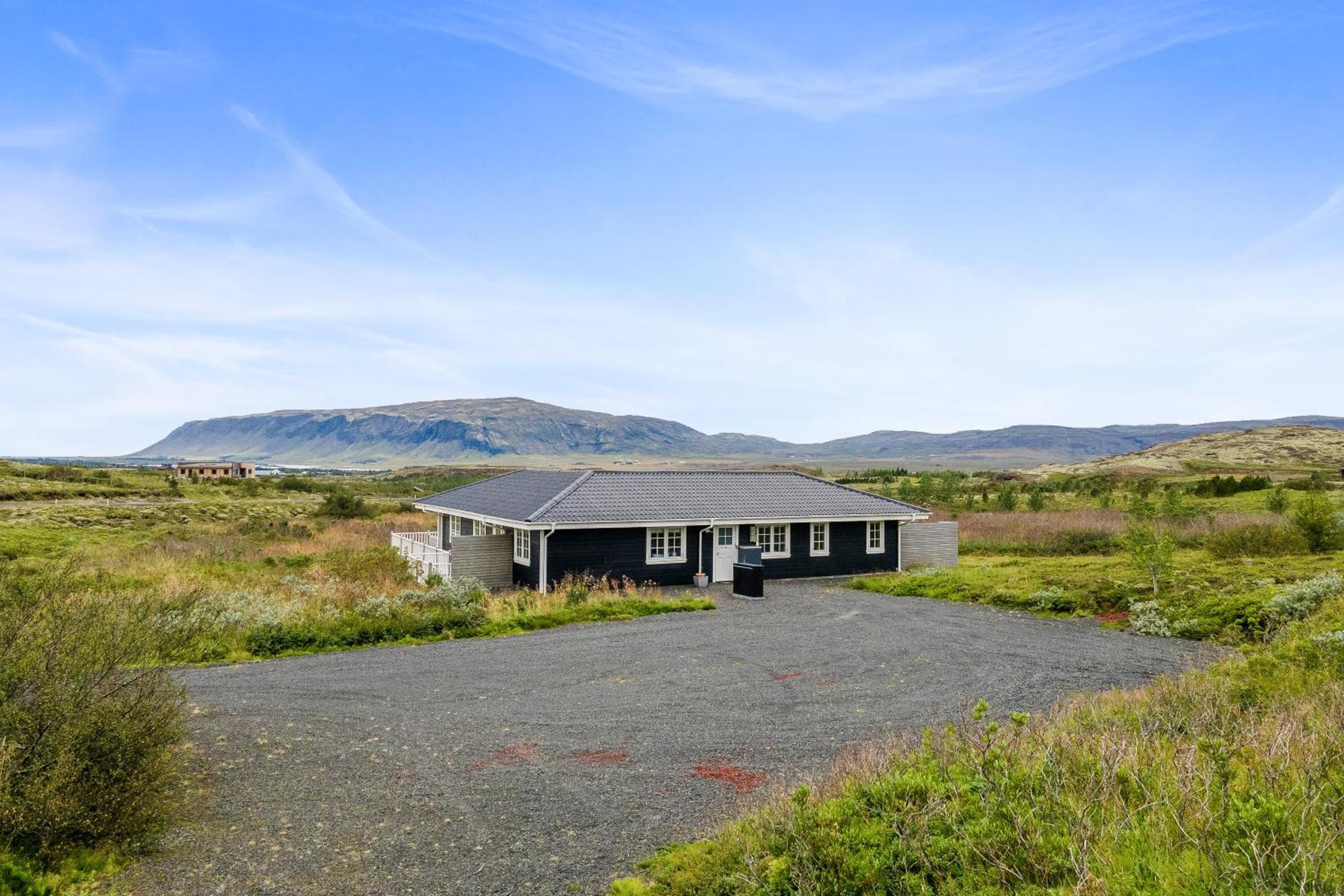 Venture Vacations-Golden Circle Hot Tub Cabin Selfoss Exterior foto