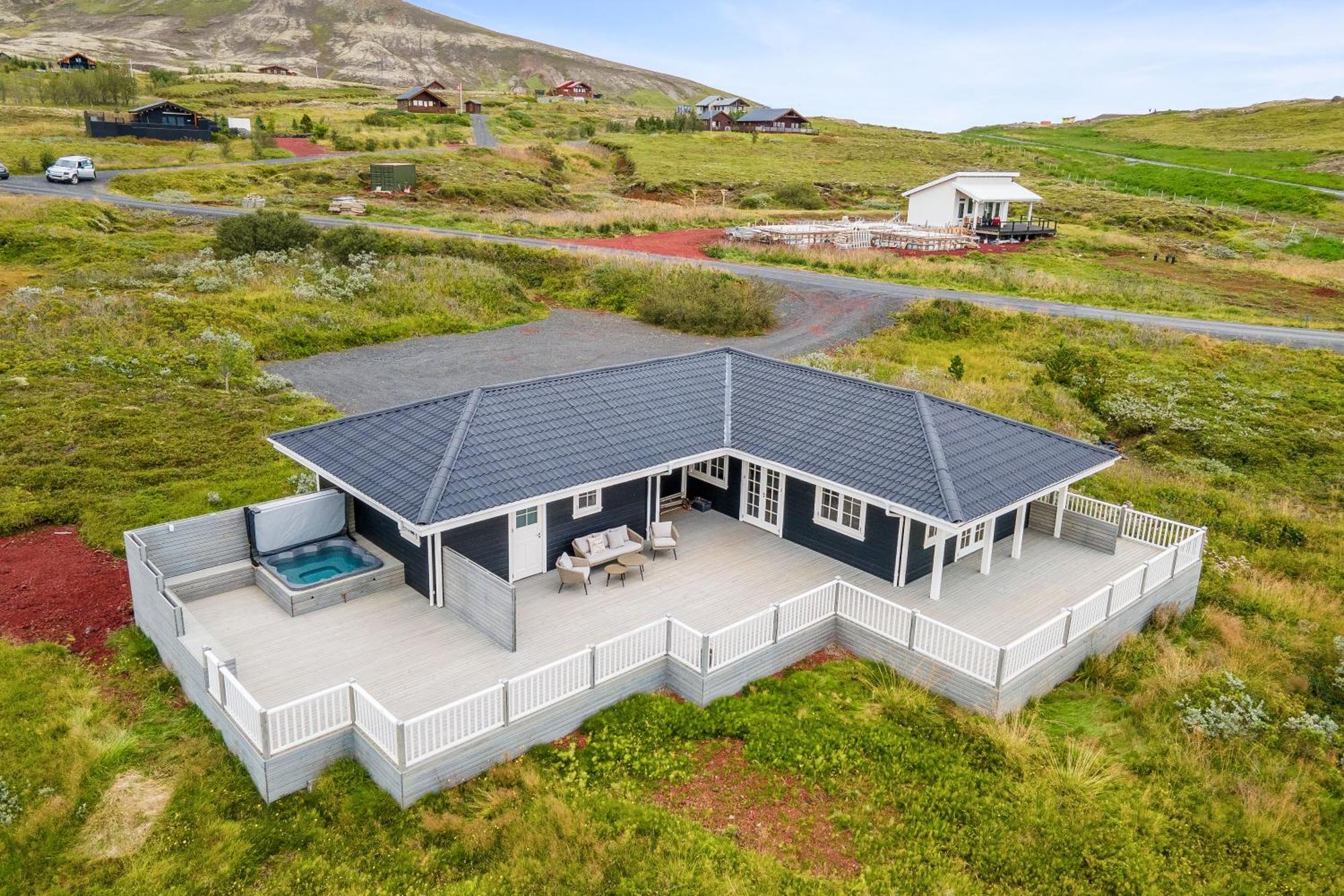 Venture Vacations-Golden Circle Hot Tub Cabin Selfoss Exterior foto