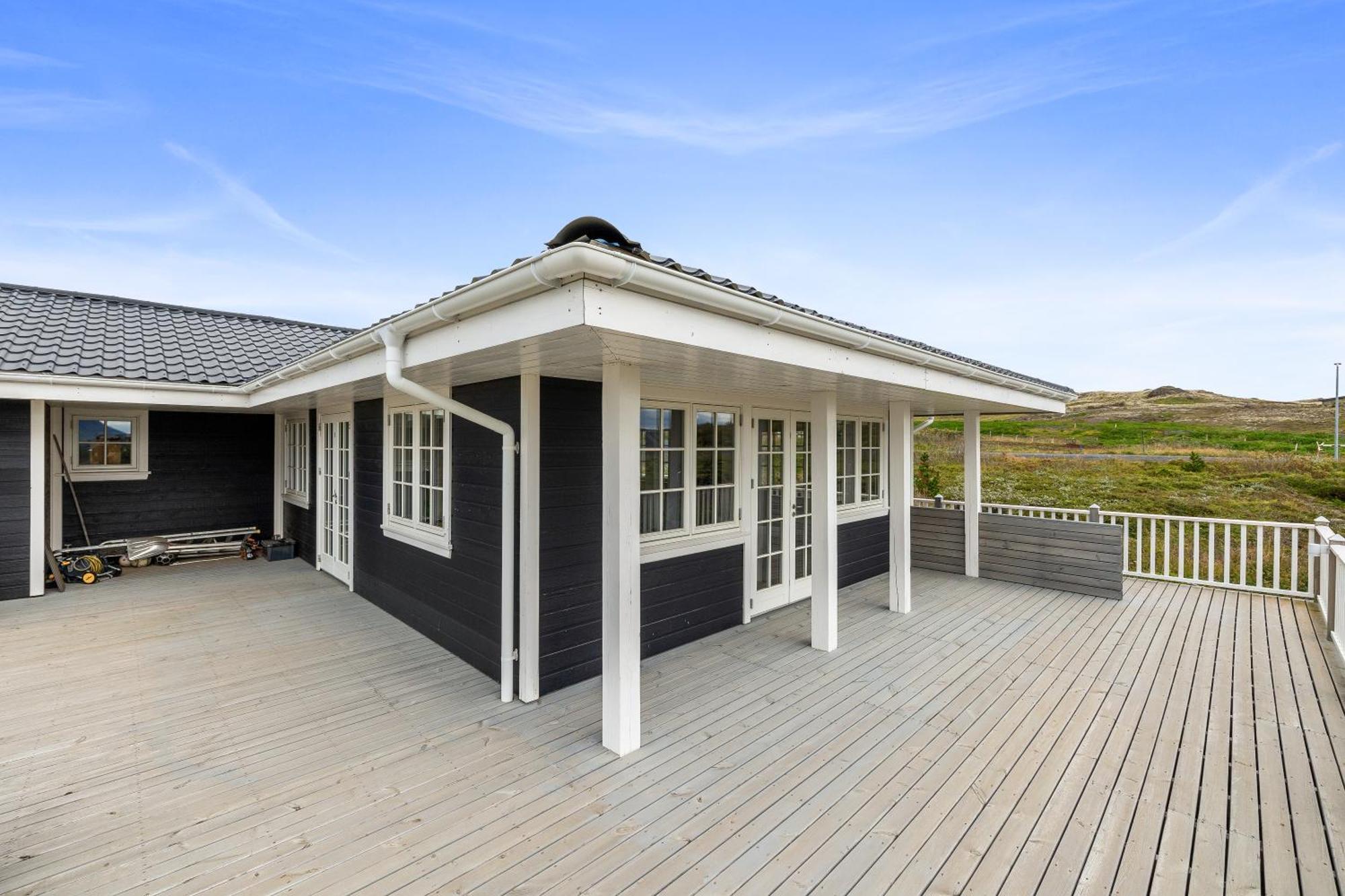 Venture Vacations-Golden Circle Hot Tub Cabin Selfoss Exterior foto