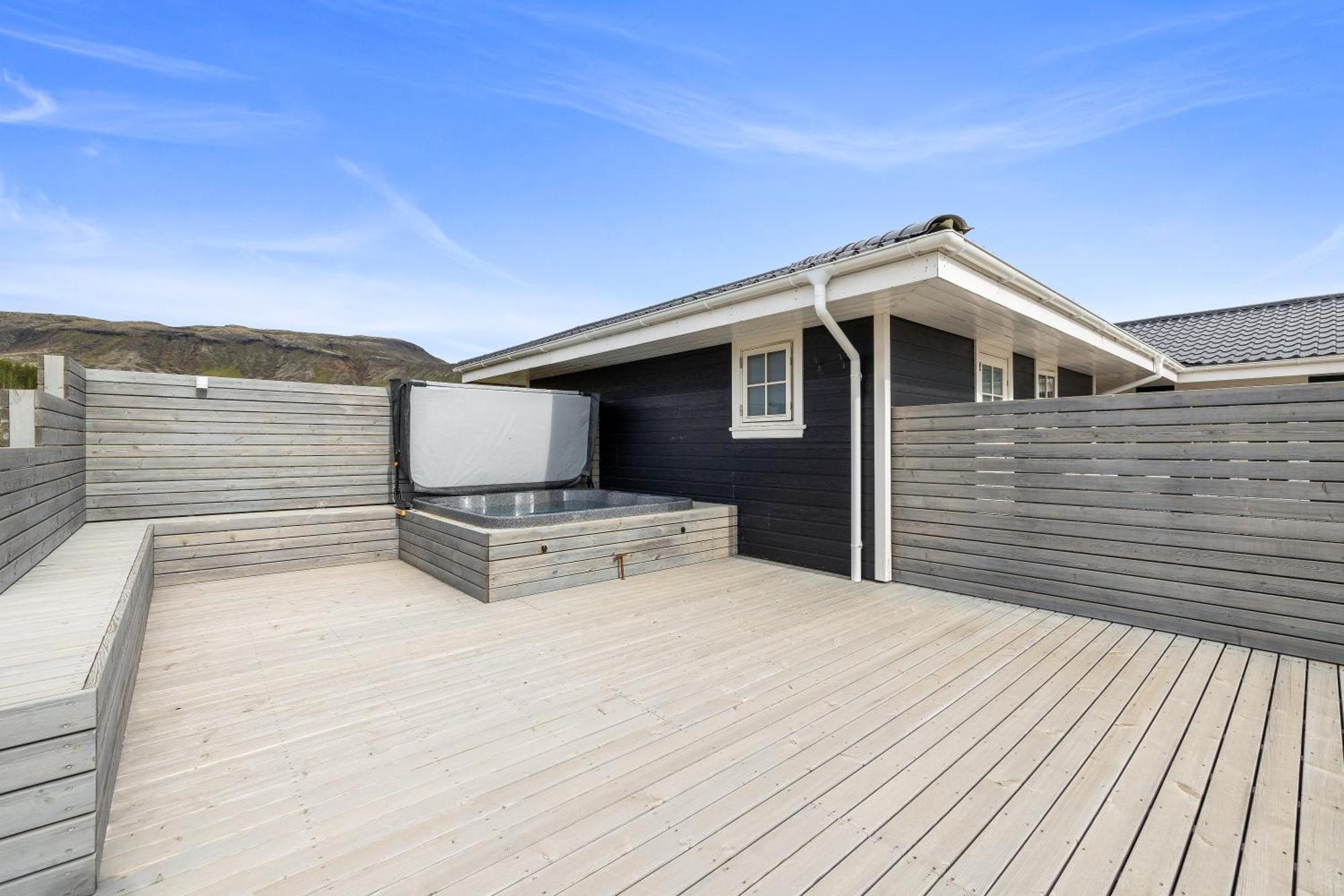 Venture Vacations-Golden Circle Hot Tub Cabin Selfoss Exterior foto
