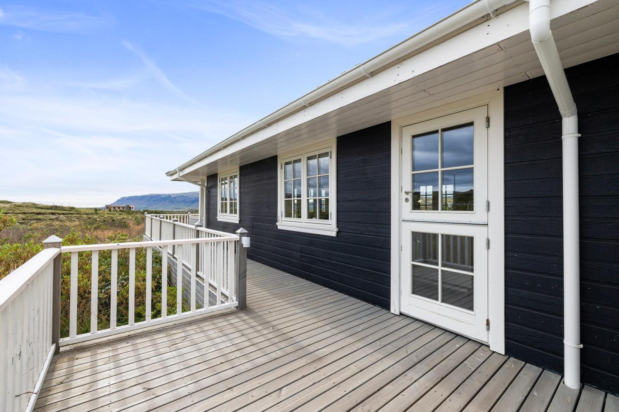 Venture Vacations-Golden Circle Hot Tub Cabin Selfoss Exterior foto
